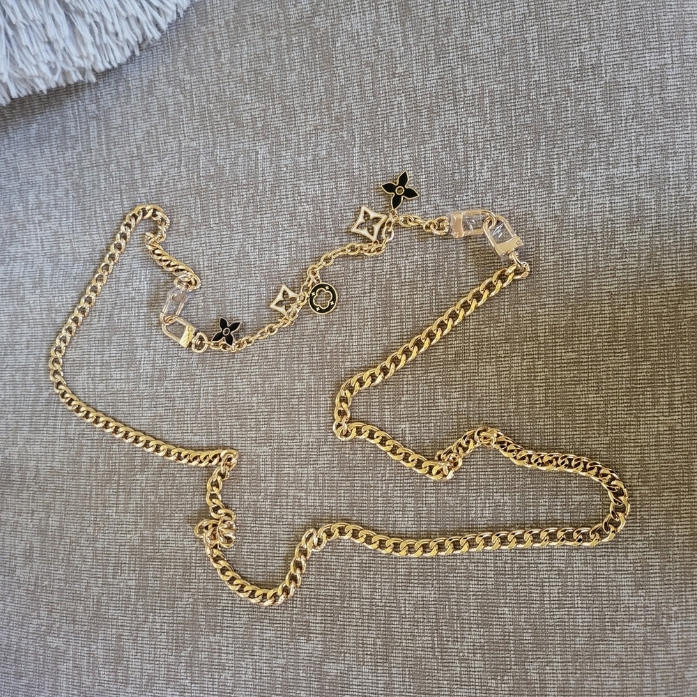 Classic Chain Design With Charms